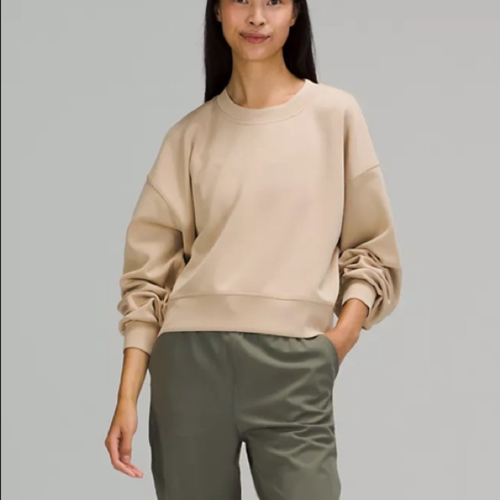 LULULEMON PERFECTLY OVERSIZED CROPPED CREW-TRENCH - Picture 7 of 13